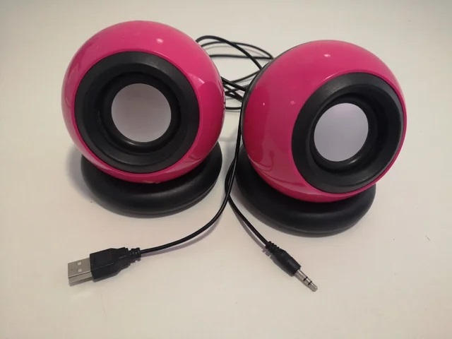 Altavoz cable F800 Redondos Rosas, Smartphone, Tablet, Movil, Consola, MP3, MP4, Telefono, Ordenador sobremesa